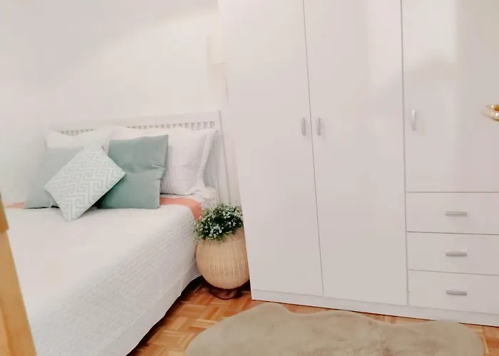 Апартаменты Apartamento Cartella 4 *