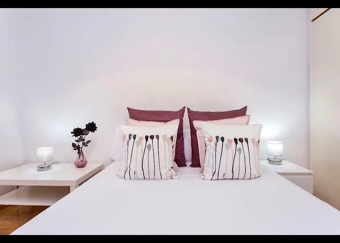Апартаменты Apartamento Cartella 4 Барселона